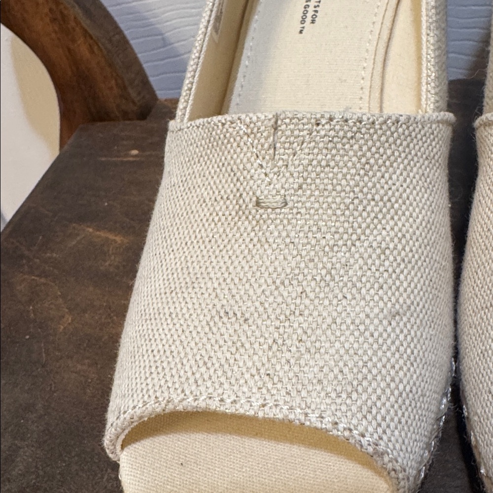 NEW- TOMS Women's Michelle Wedge Sandal - Picture 8 of 9
